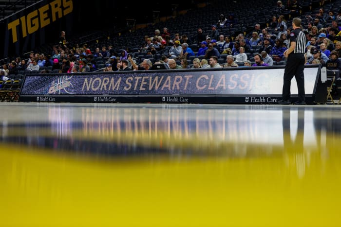 Oak Park - Vashon Missouri boys basketball Dec 9 2023 Nate Latsch-12